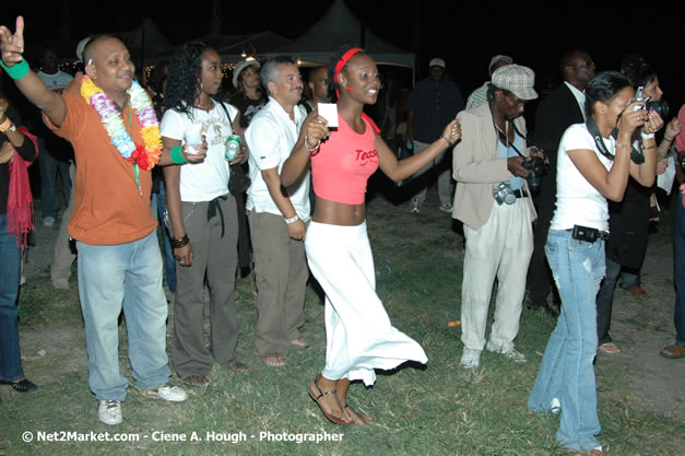 Venue & Audience - Air Jamaica Jazz & Blues Festival 2007 - The Art of Music -  Thursday, January 25th - 10th Anniversary - Air Jamaica Jazz & Blues Festival 2007 - The Art of Music - Tuesday, January 23 - Saturday, January 27, 2007, The Aqueduct on Rose Hall, Montego Bay, Jamaica - Negril Travel Guide, Negril Jamaica WI - http://www.negriltravelguide.com - info@negriltravelguide.com...!