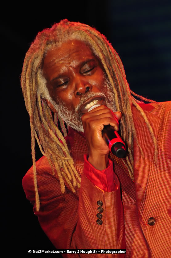 Billy Ocean at the Air Jamaica Jazz and Blues Festival 2008 The Art of Music - Saturday, January 26, 2008 - Air Jamaica Jazz & Blues 2008 The Art of Music venue at the Aqaueduct on Rose Hall Resort & Counrty Club, Montego Bay, St. James, Jamaica W.I. - Thursday, January 24 - Saturday, January 26, 2008 - Photographs by Net2Market.com - Claudine Housen & Barry J. Hough Sr, Photographers - Negril Travel Guide, Negril Jamaica WI - http://www.negriltravelguide.com - info@negriltravelguide.com...!