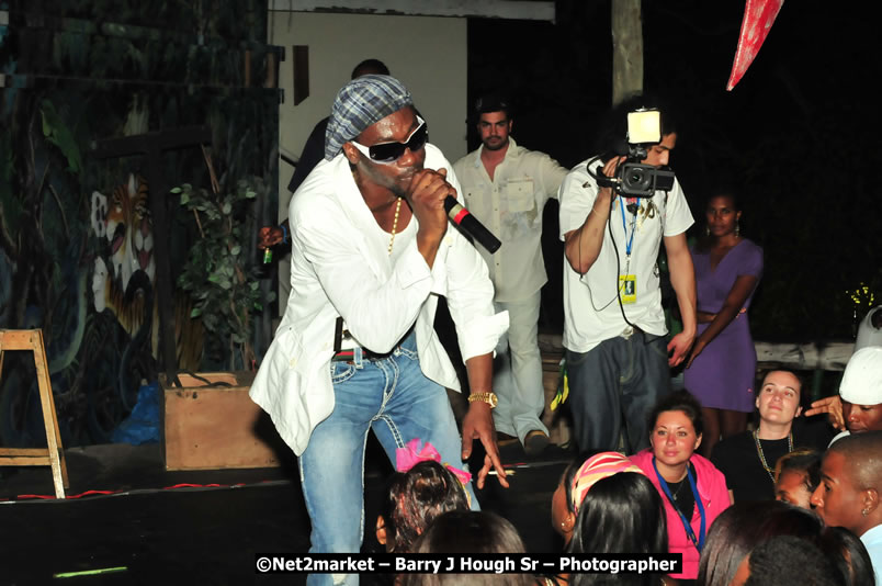 Bounty Killer - 4th Annual Soul Rebellion @ The Jungle - Tuesday, March 17, 2009 - Also Featuring: Nellie Roxx, Five Star and Ras Noble Venue at The Jungle, Norman Manley Boulevard, Negril Westmoreland, Jamaica - Tuesday, March 17, 2009