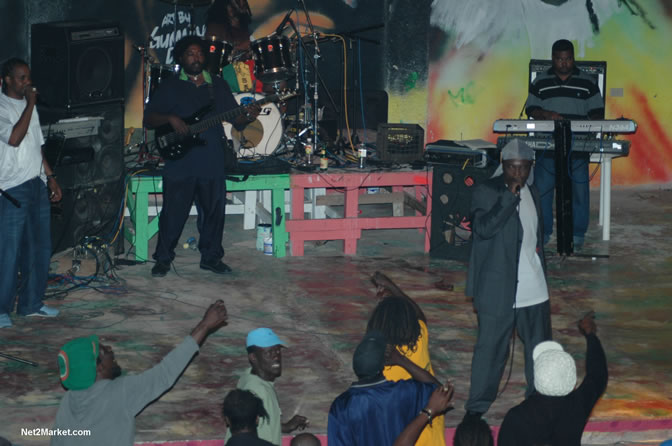 Live in Concert - Sugar Minott - Bobby Dread - Swallow - backed by the Indika Band - Boubon Beach Restaurant, Beach Bar & Oceanfront Accommodations - Negril Travel Guide, Negril Jamaica WI - http://www.negriltravelguide.com - info@negriltravelguide.com...!