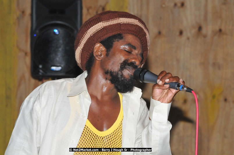  Coco Tea & Silver Cat at Bourbon Beach - Money Cologne Promotions presents The Growning of Coco Tea & Silver Cat at Bourbon Beach, Norman Manley Boulevard, Negril , Westmoreland, Jamaica W.I. - Monday, April 14, 2008 - Photographs by Barry J. Hough Sr. Photojournalist/Photograper - Photographs taken with a Nikon D70, D100, or D300 - Negril Travel Guide, Negril Jamaica WI - http://www.negriltravelguide.com - info@negriltravelguide.com...!