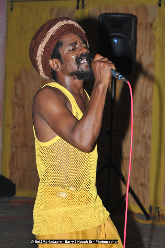  Coco Tea & Silver Cat at Bourbon Beach - Money Cologne Promotions presents The Growning of Coco Tea & Silver Cat at Bourbon Beach, Norman Manley Boulevard, Negril , Westmoreland, Jamaica W.I. - Monday, April 14, 2008 - Photographs by Net2Market.com - Barry J. Hough Sr, Photographer - Photos taken with a Nikon D300 - Negril Travel Guide, Negril Jamaica WI - http://www.negriltravelguide.com - info@negriltravelguide.com...!