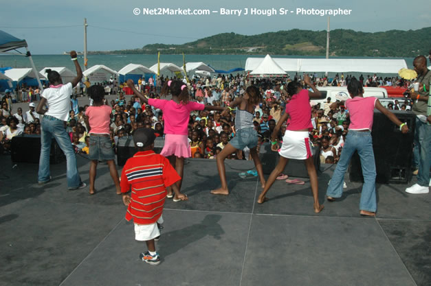 Cross De Harbour @ Lucea Car Park presented by Linkz Entertainment in association with Lucea Chamber of Commerce - Featuring Freddy Mc Gregor, Iley Dread, Mr. Vegas, Lt. Elmo, Champagne, Merital, CC, Brillant, TQ, Mad Dog, Chumps - Lucea, Hanover, Jamaica - Negril Travel Guide.com, Negril Jamaica WI - http://www.negriltravelguide.com - info@negriltravelguide.com...!