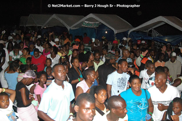 Cross De Harbour @ Lucea Car Park presented by Linkz Entertainment in association with Lucea Chamber of Commerce - Featuring Freddy Mc Gregor, Iley Dread, Mr. Vegas, Lt. Elmo, Champagne, Merital, CC, Brillant, TQ, Mad Dog, Chumps - Lucea, Hanover, Jamaica - Negril Travel Guide.com, Negril Jamaica WI - http://www.negriltravelguide.com - info@negriltravelguide.com...!