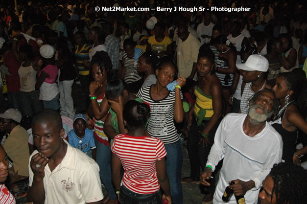 Cross De Harbour @ Lucea Car Park presented by Linkz Entertainment in association with Lucea Chamber of Commerce - Featuring Freddy Mc Gregor, Iley Dread, Mr. Vegas, Lt. Elmo, Champagne, Merital, CC, Brillant, TQ, Mad Dog, Chumps - Lucea, Hanover, Jamaica - Negril Travel Guide.com, Negril Jamaica WI - http://www.negriltravelguide.com - info@negriltravelguide.com...!