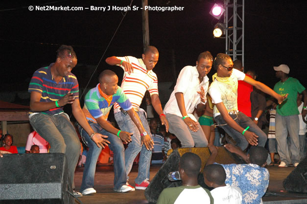 Cross De Harbour @ Lucea Car Park presented by Linkz Entertainment in association with Lucea Chamber of Commerce - Featuring Freddy Mc Gregor, Iley Dread, Mr. Vegas, Lt. Elmo, Champagne, Merital, CC, Brillant, TQ, Mad Dog, Chumps - Lucea, Hanover, Jamaica - Negril Travel Guide.com, Negril Jamaica WI - http://www.negriltravelguide.com - info@negriltravelguide.com...!