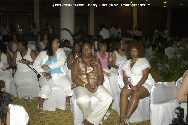 Guests @ Reflections - Cure Fest 2007 - All White Birth-Night Party - Hosted by Jah Cure - Starfish Trelawny Hotel - Trelawny, Jamaica - Friday, October 12, 2007 - Cure Fest 2007 October 12th-14th, 2007 Presented by Danger Promotions, Iyah Cure Promotions, and Brass Gate Promotions - Alison Young, Publicist - Photographs by Net2Market.com - Barry J. Hough Sr, Photographer - Negril Travel Guide, Negril Jamaica WI - http://www.negriltravelguide.com - info@negriltravelguide.com...!