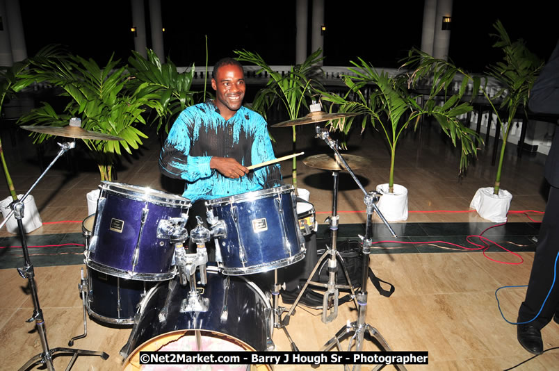 Bird of Paradise Awards & Gala @ Grand Palladium Resort & Spa [Fiesta] - Saturday, August 9, 2008 - Guest Honouree The Most Honourable P.J. Patterson ON, PC, QC - Hanover Homecoming Foundation LTD Jamaica - Wherever you roam ... Hanover bids you ... come HOME - Sunday, August 3 to Saturday, August 9, 2008 - Hanover Jamaica - Photographs by Net2Market.com - Barry J. Hough Sr. Photojournalist/Photograper - Photographs taken with a Nikon D300 - Negril Travel Guide, Negril Jamaica WI - http://www.negriltravelguide.com - info@negriltravelguide.com...!