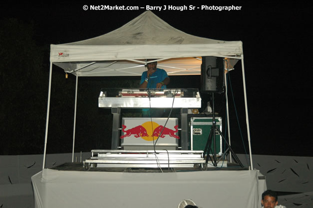 Hybrid Go Ultra - Independence Negril 2K7 - A Barefoot Beach Party @ The Hybrid Beach Cove aka Half Moon Beach Club, Sunday, August 5, 2007, Half Moon Beach, Hanover Parish, Jamaica - Negril Travel Guide.com, Negril Jamaica WI - http://www.negriltravelguide.com - info@negriltravelguide.com...!