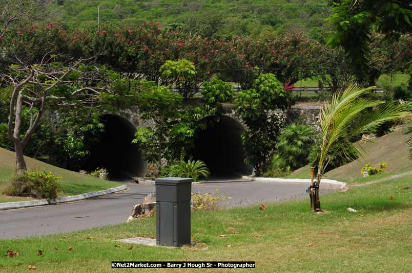 Rose Hall Resort & Golf Club / Cinnamon Hill Golf Course - IAGTO SuperFam Golf - Thursday, June 26, 2008 - Jamaica Welcome IAGTO SuperFam - Sponsored by the Jamaica Tourist Board, Half Moon, Rose Hall Resort & Country Club/Cinnamon Hill Golf Course, The Rose Hall Golf Association, Scandal Resort Golf Club, The Tryall Club, The Ritz-Carlton Golf & Spa Resort/White Witch, Jamaica Tours Ltd, Air Jamaica - June 24 - July 1, 2008 - If golf is your passion, Welcome to the Promised Land - Negril Travel Guide, Negril Jamaica WI - http://www.negriltravelguide.com - info@negriltravelguide.com...!