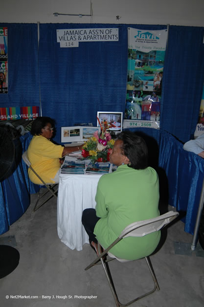 JAPEX 2006 Exibition @ Home Solutions, Negril - Tuesday, April 25, 2006 - Negril - JAPEX 2006 Negril Photos - Negril Travel Guide, Negril Jamaica WI - http://www.negriltravelguide.com - info@negriltravelguide.com...!