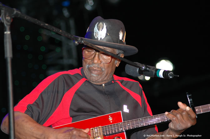 Bo Diddley - Air Jamaica Jazz & Blues Festival 2006 - The Art of Music - Cinnamon Hill Golf Club - Rosehall Resort & Country Club, Montego Bay, Jamaica W.I. - Thursday, Friday 27, 2006 - Negril Travel Guide, Negril Jamaica WI - http://www.negriltravelguide.com - info@negriltravelguide.com...!