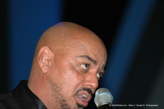 James Ingram - Air Jamaica Jazz & Blues Festival 2006 - The Art of Music - Cinnamon Hill Golf Club - Rosehall Resort & Country Club, Montego Bay, Jamaica W.I. - Thursday, Saturday 28, 2006 - Negril Travel Guide, Negril Jamaica WI - http://www.negriltravelguide.com - info@negriltravelguide.com...!