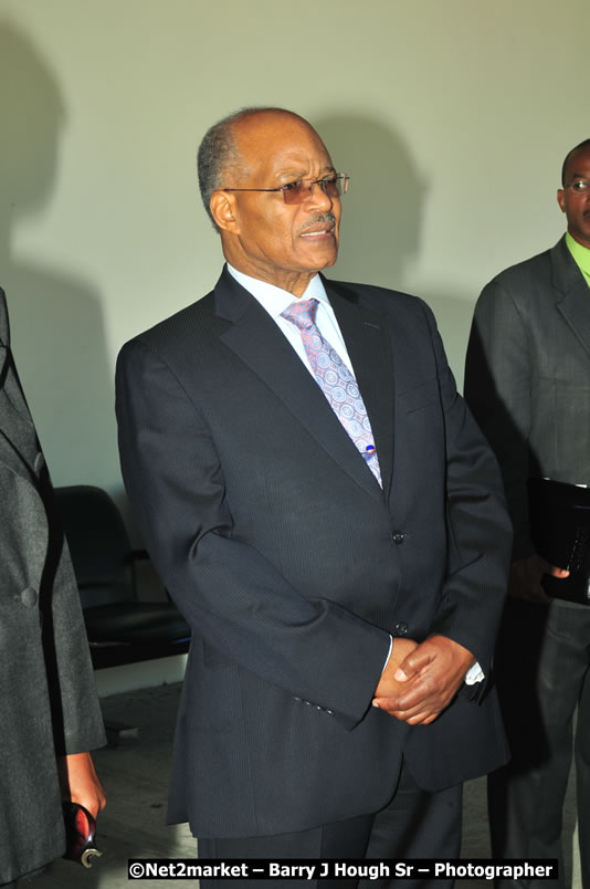 The Unveiling Of The Commemorative Plaque By The Honourable Prime Minister, Orette Bruce Golding, MP, And Their Majesties, King Juan Carlos I And Queen Sofia Of Spain - On Wednesday, February 18, 2009, Marking The Completion Of The Expansion Of Sangster International Airport, Venue at Sangster International Airport, Montego Bay, St James, Jamaica - Wednesday, February 18, 2009 - Photographs by Net2Market.com - Barry J. Hough Sr, Photographer/Photojournalist - Negril Travel Guide, Negril Jamaica WI - http://www.negriltravelguide.com - info@negriltravelguide.com...!