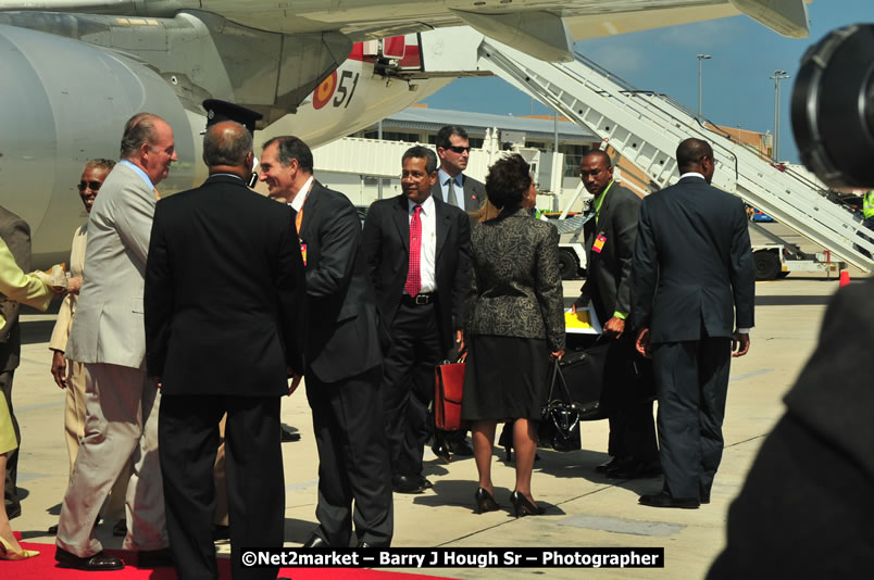 The Unveiling Of The Commemorative Plaque By The Honourable Prime Minister, Orette Bruce Golding, MP, And Their Majesties, King Juan Carlos I And Queen Sofia Of Spain - On Wednesday, February 18, 2009, Marking The Completion Of The Expansion Of Sangster International Airport, Venue at Sangster International Airport, Montego Bay, St James, Jamaica - Wednesday, February 18, 2009 - Photographs by Net2Market.com - Barry J. Hough Sr, Photographer/Photojournalist - Negril Travel Guide, Negril Jamaica WI - http://www.negriltravelguide.com - info@negriltravelguide.com...!