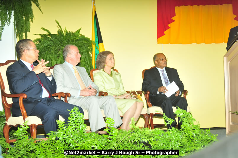 The Unveiling Of The Commemorative Plaque By The Honourable Prime Minister, Orette Bruce Golding, MP, And Their Majesties, King Juan Carlos I And Queen Sofia Of Spain - On Wednesday, February 18, 2009, Marking The Completion Of The Expansion Of Sangster International Airport, Venue at Sangster International Airport, Montego Bay, St James, Jamaica - Wednesday, February 18, 2009 - Photographs by Net2Market.com - Barry J. Hough Sr, Photographer/Photojournalist - Negril Travel Guide, Negril Jamaica WI - http://www.negriltravelguide.com - info@negriltravelguide.com...!