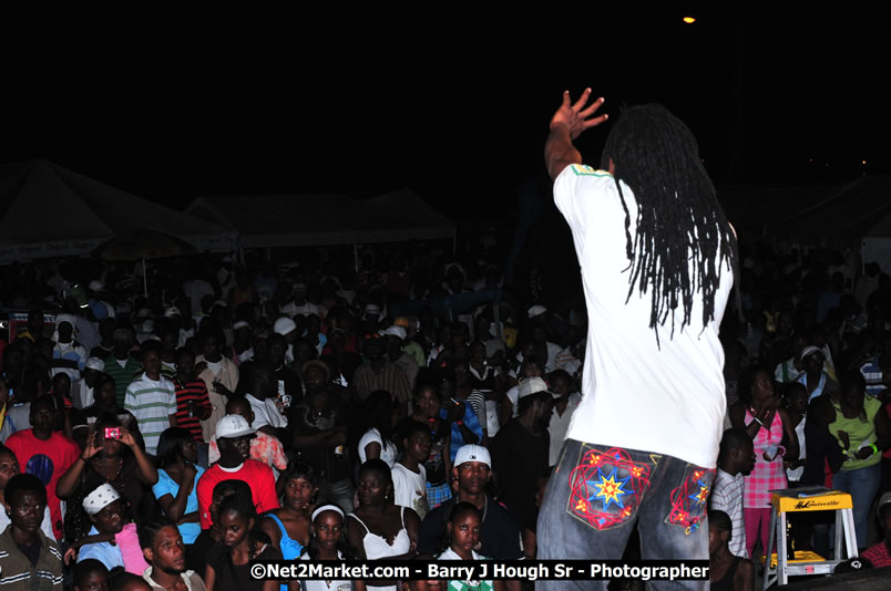 Lucea Cross the Harbour @ Lucea Car Park - All Day Event - Cross the Harbour Swim, Boat Rides, and Entertainment for the Family - Concert Featuring: Bushman, George Nooksl, Little Hero, Bushi One String, Dog Rice and many local Artists - Friday, August 1, 2008 - Lucea, Hanover Jamaica - Photographs by Net2Market.com - Barry J. Hough Sr. Photojournalist/Photograper - Photographs taken with a Nikon D300 - Negril Travel Guide, Negril Jamaica WI - http://www.negriltravelguide.com - info@negriltravelguide.com...!