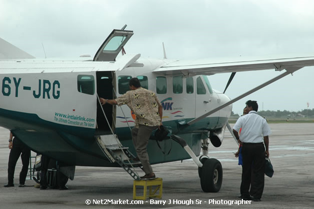 Intl. Airl Link - The Ultimate Connection - MBJ Airports Limited - Sangster International Airport - Domestic Terminal - Montego Bay, St James, Jamaica W.I. - MBJ Limited - Transforming Sangster International Airport into a world class facility - Photographs by Net2Market.com - Negril Travel Guide, Negril Jamaica WI - http://www.negriltravelguide.com - info@negriltravelguide.com...!