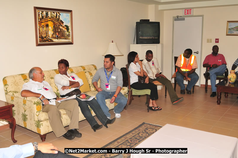 MBJ Airports Limited Reception for ACI [Airports Council International] - Saturday, October 25, 2008 - MBJ Airports Limited, Montego Bay, St James, Jamaica - Photographs by Net2Market.com - Barry J. Hough Sr. Photojournalist/Photograper - Photographs taken with a Nikon D300 - Negril Travel Guide, Negril Jamaica WI - http://www.negriltravelguide.com - info@negriltravelguide.com...!