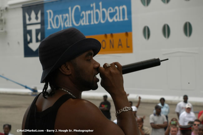 MS Freedom Of The Seas [Royal Caribbean International's - Newest Vessel] Plaques &amp; Keys Ceremony in order to commemorate its first arrival at the Port Montego Bay Photos - Negril Travel Guide, Negril Jamaica WI - http://www.negriltravelguide.com - info@negriltravelguide.com...!