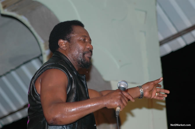 Toots & The Maytals and King of DJ - Yellowman - Also: Vengance - Skull Head - Singing Hanna - Wiskey Bagio and backed by the Hurrican Band - Money Cologne Birthday Bash @ the Samsara Hotel, West End, Negril, Jamaica - Negril Travel Guide, Negril Jamaica WI - http://www.negriltravelguide.com - info@negriltravelguide.com...!