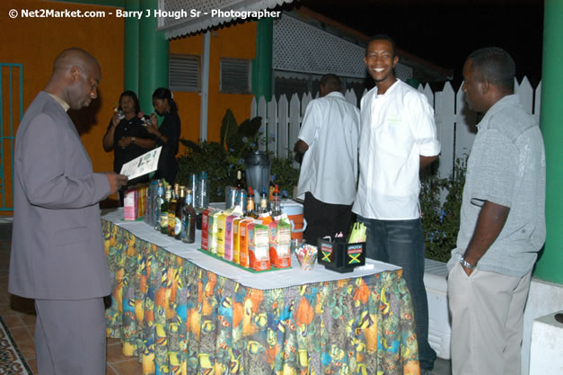 Negril Chamber of Commerce - 24th Anniversary Dinner Photos - Saturday, April 21, 2007 - Negril Hills Country Club, Sheffield, Westmoreland, Jamaica W.I. - Negril Travel Guide, Negril Jamaica WI - http://www.negriltravelguide.com - info@negriltravelguide.com...!