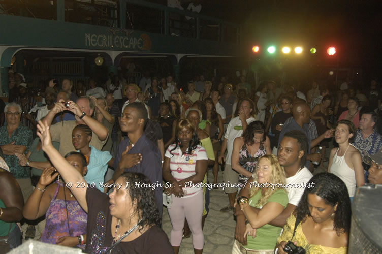 Chaka Demus & Pliers - Live In Concert @ Negril Escape Resort and Spa, December 8, 2009, One Love Drive, West End, Negril, Westmoreland, Jamaica W.I. - Photographs by Net2Market.com - Barry J. Hough Sr, Photographer/Photojournalist - Negril Travel Guide, Negril Jamaica WI - http://www.negriltravelguide.com - info@negriltravelguide.com...!