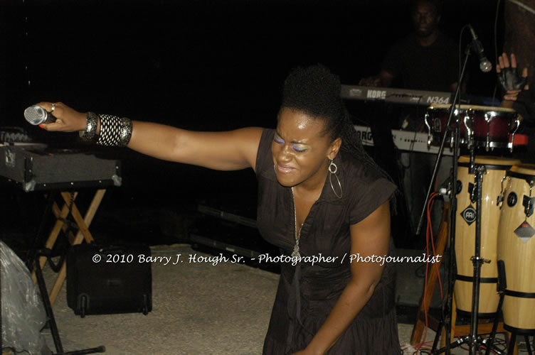 Etana - Live In Concert - One Love Reggae Concert Series 09/10 @ Negril Escape Resort and Spa, December 22, 2009, One Love Drive, West End, Negril, Westmoreland, Jamaica W.I. - Photographs by Net2Market.com - Barry J. Hough Sr, Photographer/Photojournalist - Negril Travel Guide, Negril Jamaica WI - http://www.negriltravelguide.com - info@negriltravelguide.com...!