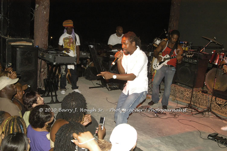 JAH Cure - Live In Concert @ Negril Escape Resort and Spa, December 15, 2009, One Love Drive, West End, Negril, Westmoreland, Jamaica W.I. - Photographs by Net2Market.com - Barry J. Hough Sr, Photographer/Photojournalist - Negril Travel Guide, Negril Jamaica WI - http://www.negriltravelguide.com - info@negriltravelguide.com...!