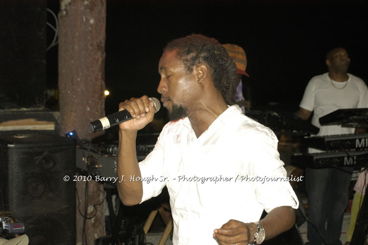 JAH Cure - Live In Concert @ Negril Escape Resort and Spa, December 15, 2009, One Love Drive, West End, Negril, Westmoreland, Jamaica W.I. - Photographs by Net2Market.com - Barry J. Hough Sr, Photographer/Photojournalist - Negril Travel Guide, Negril Jamaica WI - http://www.negriltravelguide.com - info@negriltravelguide.com...!