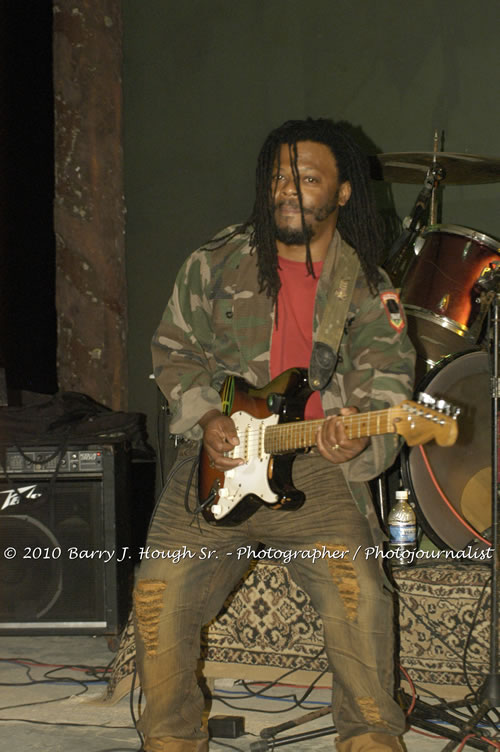 Julian Marley - Grammy Nominee & Son of the Legend Bob Marley - Live in Concert - Also featuring Ras Noble, Power Drill, Iron Head, & Robin Banks - Backing Band Roots Warrior, plus DJ Gemini @ One Love Reggae Concerts Series 09/10 @ Negril Escape Resort & Spa, February 2, 2010, One Love Drive, West End, Negril, Westmoreland, Jamaica W.I. - Photographs by Net2Market.com - Barry J. Hough Sr, Photographer/Photojournalist - The Negril Travel Guide - Negril's and Jamaica's Number One Concert Photography Web Site with over 40,000 Jamaican Concert photographs Published -  Negril Travel Guide, Negril Jamaica WI - http://www.negriltravelguide.com - info@negriltravelguide.com...!