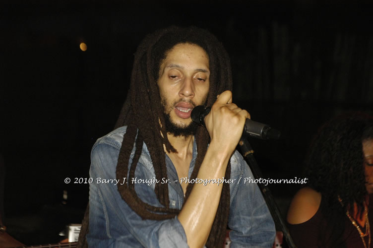 Julian Marley - Grammy Nominee & Son of the Legend Bob Marley - Live in Concert - Also featuring Ras Noble, Power Drill, Iron Head, & Robin Banks - Backing Band Roots Warrior, plus DJ Gemini @ One Love Reggae Concerts Series 09/10 @ Negril Escape Resort & Spa, February 2, 2010, One Love Drive, West End, Negril, Westmoreland, Jamaica W.I. - Photographs by Net2Market.com - Barry J. Hough Sr, Photographer/Photojournalist - The Negril Travel Guide - Negril's and Jamaica's Number One Concert Photography Web Site with over 40,000 Jamaican Concert photographs Published -  Negril Travel Guide, Negril Jamaica WI - http://www.negriltravelguide.com - info@negriltravelguide.com...!