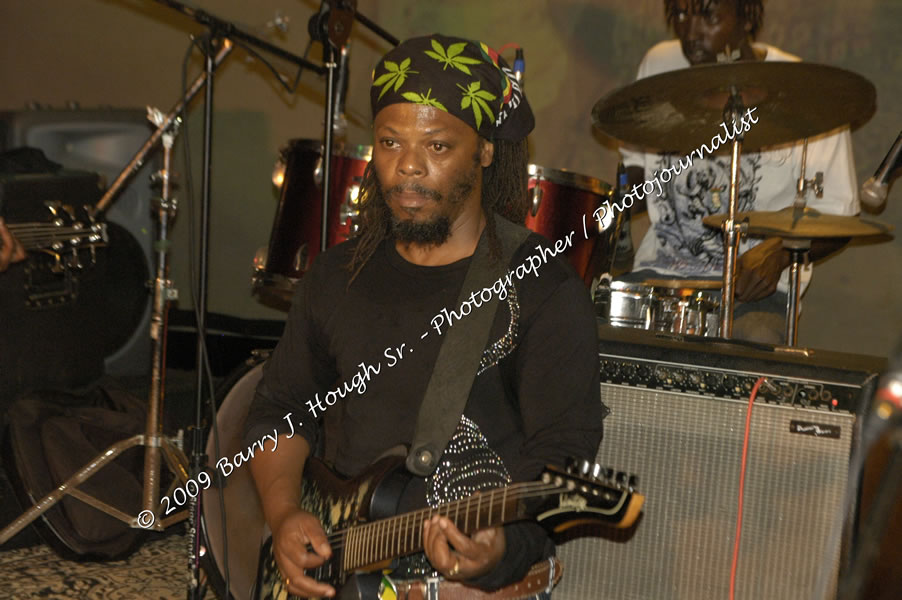  Sanchez - Live in Concert - at the One Love Reggae Concert Series 09/10 @ Negril Escape Resort & Spa - Also Featuring: Timmi Burrell and Justice Merchant- Backing Band Roots Warrior - DJ Gemini - MC Oliver Cargill, Negril Escape Resort & Spa, One Love Drive, West End, Negril, Westmoreland, Jamaica W.I. - Tuesday, November 24, 2009 - Photographs by Net2Market.com - Barry J. Hough Sr, Photographer / Photojournalist - Photos taken with a Nikon D70, D100, or D300 - Negril Travel Guide, Negril Jamaica WI - http://www.negriltravelguide.com - info@negriltravelguide.com...!