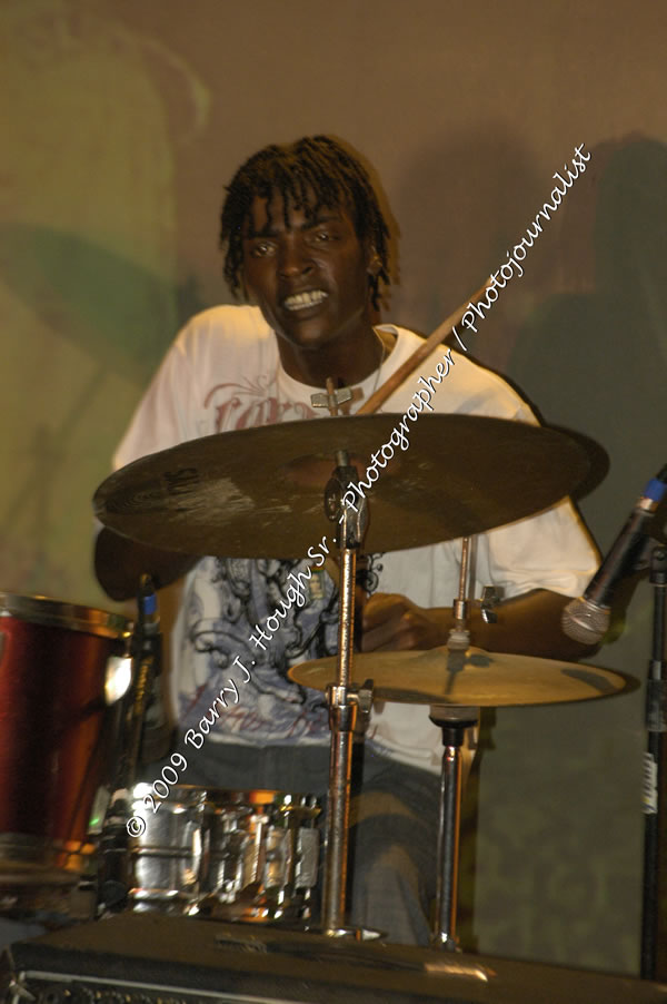  Sanchez - Live in Concert - at the One Love Reggae Concert Series 09/10 @ Negril Escape Resort & Spa - Also Featuring: Timmi Burrell and Justice Merchant- Backing Band Roots Warrior - DJ Gemini - MC Oliver Cargill, Negril Escape Resort & Spa, One Love Drive, West End, Negril, Westmoreland, Jamaica W.I. - Tuesday, November 24, 2009 - Photographs by Net2Market.com - Barry J. Hough Sr, Photographer / Photojournalist - Photos taken with a Nikon D70, D100, or D300 - Negril Travel Guide, Negril Jamaica WI - http://www.negriltravelguide.com - info@negriltravelguide.com...!