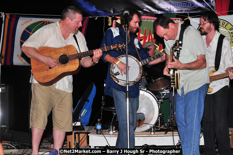 Chinese New Year @ The Sunset Show at Negril Escape - Tuesday, January 27, 2009 - Live Reggae Music at Negril Escape - Tuesday Nights 6:00PM to 10:00 PM - Photographs by Net2Market.com - Barry J. Hough Sr, Photographer/Photojournalist - Negril Travel Guide, Negril Jamaica WI - http://www.negriltravelguide.com - info@negriltravelguide.com...!