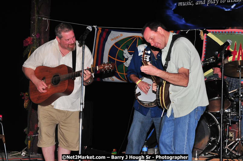 Chinese New Year @ The Sunset Show at Negril Escape - Tuesday, January 27, 2009 - Live Reggae Music at Negril Escape - Tuesday Nights 6:00PM to 10:00 PM - Photographs by Net2Market.com - Barry J. Hough Sr, Photographer/Photojournalist - Negril Travel Guide, Negril Jamaica WI - http://www.negriltravelguide.com - info@negriltravelguide.com...!