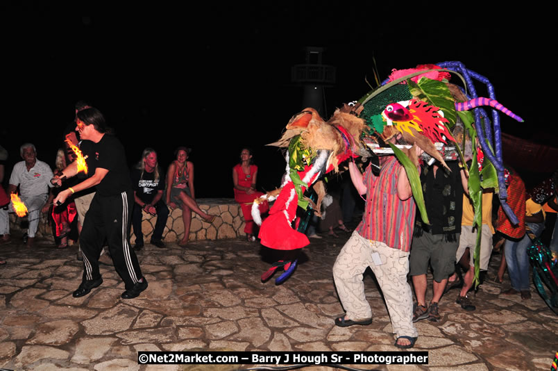 Chinese New Year @ The Sunset Show at Negril Escape - Tuesday, January 27, 2009 - Live Reggae Music at Negril Escape - Tuesday Nights 6:00PM to 10:00 PM - Photographs by Net2Market.com - Barry J. Hough Sr, Photographer/Photojournalist - Negril Travel Guide, Negril Jamaica WI - http://www.negriltravelguide.com - info@negriltravelguide.com...!