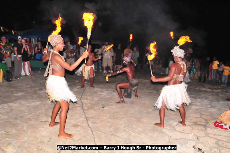 Chinese New Year @ The Sunset Show at Negril Escape - Tuesday, January 27, 2009 - Live Reggae Music at Negril Escape - Tuesday Nights 6:00PM to 10:00 PM - Photographs by Net2Market.com - Barry J. Hough Sr, Photographer/Photojournalist - Negril Travel Guide, Negril Jamaica WI - http://www.negriltravelguide.com - info@negriltravelguide.com...!