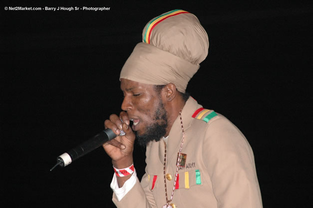 Jah Mason @ Tru-Juice Rebel Salute 2007 - Saturday, January 13, 2007, Port Kaiser Sports Club, St. Elizabeth - Negril Travel Guide, Negril Jamaica WI - http://www.negriltravelguide.com - info@negriltravelguide.com...!