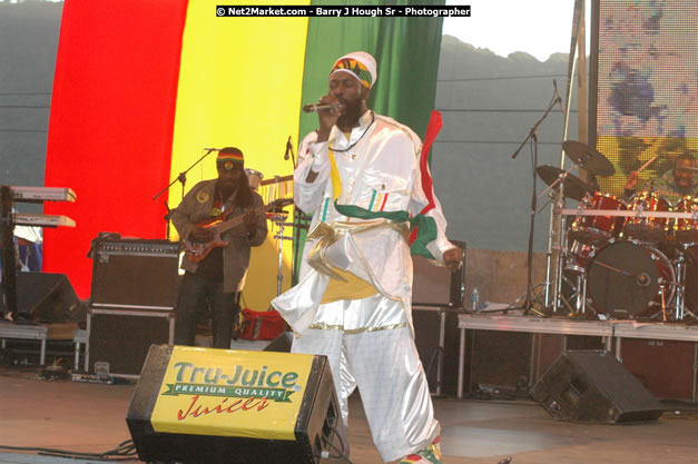 Capleton at Tru-Juice Rebel Salute 2008 - The 15th staging of Tru-Juice Rebel Salute, Saturday, January 12, 2008, Port Kaiser Sports Club, St. Elizabeth, Jamaica W.I. - Photographs by Net2Market.com - Barry J. Hough Sr, Photographer - Negril Travel Guide, Negril Jamaica WI - http://www.negriltravelguide.com - info@negriltravelguide.com...!