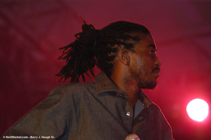 Prophecy - Red Stripe Reggae Sumfest 2005 - International Night - July 22th, 2005 - Negril Travel Guide, Negril Jamaica WI - http://www.negriltravelguide.com - info@negriltravelguide.com...!