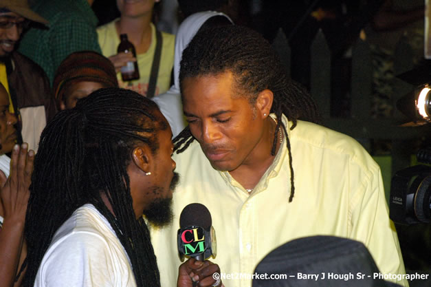 Beeniw Man & Barbee  - Red Stripe Reggae Sumfest 2007 - Zenith - Saturday, July 21, 2007 - Catherine Hall, Montego Bay, St James, Jamaica W.I. - Negril Travel Guide, Negril Jamaica WI - http://www.negriltravelguide.com - info@negriltravelguide.com...!