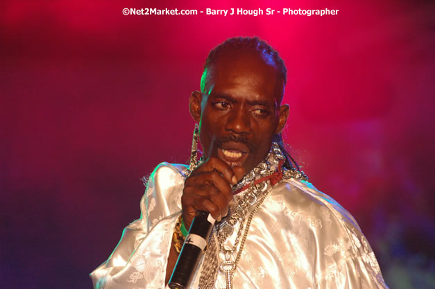 Ninja Man - Explosion - Red Stripe Reggae Sumfest 2007 - Thursday, July 19, 2007 - Red Stripe Reggae Sumfest 2007 at Catherine Hall, Montego Bay, St James, Jamaica W.I. - Negril Travel Guide, Negril Jamaica WI - http://www.negriltravelguide.com - info@negriltravelguide.com...!