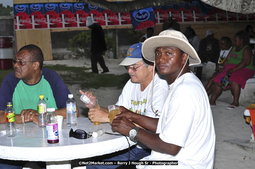 Reggae Sumfest Beach Party at Tropical Beach, Montego Bay - Sunday, July 13, 2008 - Negril Travel Guide, Negril Jamaica WI - http://www.negriltravelguide.com - info@negriltravelguide.com...!