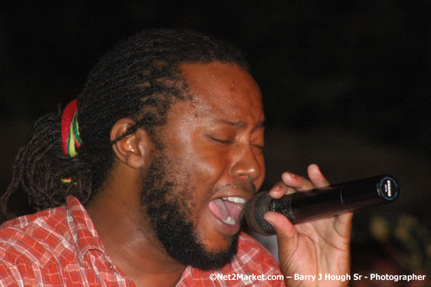 Tarrus Riley, Jimmy Riley, and Dwayne Stephensen - Money Cologne Promotions in association with "British Link Up" presents Summer Jam featuring She's Royal Tarrus Riley & Jimmy Riley - Plus Ras Slick, Sham Dawg, and Whiskey Bagio @ Roots Bamboo, Norman Manley Boulevard, Negril, Jamaica W.I. - Backed up Dean Fraser & The Hurricanne Band - MC Barry G and Rev. BB - July 25, 2007 - Negril Travel Guide.com, Negril Jamaica WI - http://www.negriltravelguide.com - info@negriltravelguide.com...!