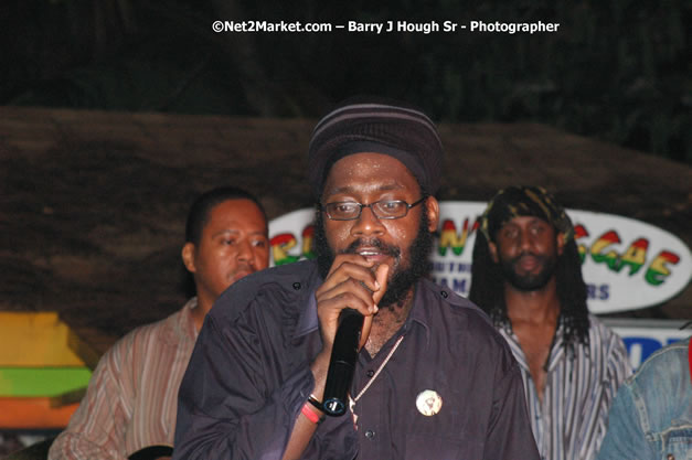 Tarrus Riley, Jimmy Riley, and Dwayne Stephensen - Money Cologne Promotions in association with "British Link Up" presents Summer Jam featuring She's Royal Tarrus Riley & Jimmy Riley - Plus Ras Slick, Sham Dawg, and Whiskey Bagio @ Roots Bamboo, Norman Manley Boulevard, Negril, Jamaica W.I. - Backed up Dean Fraser & The Hurricanne Band - MC Barry G and Rev. BB - July 25, 2007 - Negril Travel Guide.com, Negril Jamaica WI - http://www.negriltravelguide.com - info@negriltravelguide.com...!