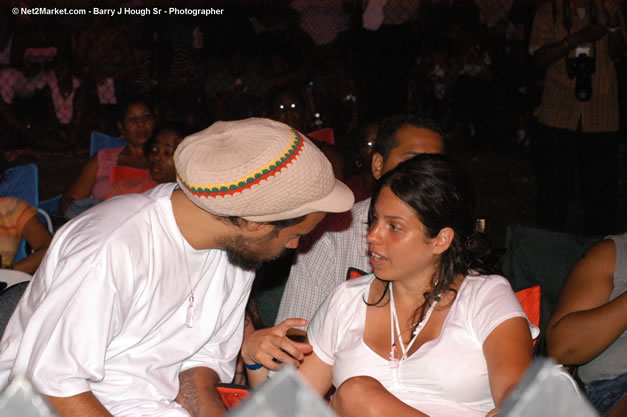 Venue - Audience at Red Stripe Reggae Sumfest 2006 - The Summit - Jamaica's Greatest, The World's Best - Saturday, July 22, 2006 - Montego Bay, Jamaica - Negril Travel Guide, Negril Jamaica WI - http://www.negriltravelguide.com - info@negriltravelguide.com...!