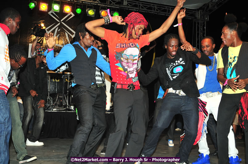 Usain Bolt of Jamaica - The Fastest Man In The World  - Usain Bolt Homecoming Celebrations Concert at the William Knibb High School Play Field, Trelawny - Ice, Ding Dong, Ravers Clavers, D'Angel, Voicemail, RDX and Dancers, Wayne Marshall, Tammi Chynn, Bugle, Nero, Tanya Stephens, Richie Spice, Kip Rich,and Shaggy - Photographs by Net2Market.com - Barry J. Hough Sr. Photojournalist/Photograper - Photographs taken with a Nikon D300 - Negril Travel Guide, Negril Jamaica WI - http://www.negriltravelguide.com - info@negriltravelguide.com...!