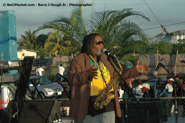 Luciano @ Western Consciousness 2007 - Presented by King of Kings Productons - Saturday, April 28, 2007 - Llandilo Cultural Centre, Savanna-La-Mar, Westmoreland, Jamaica W.I. - Negril Travel Guide, Negril Jamaica WI - http://www.negriltravelguide.com - info@negriltravelguide.com...!