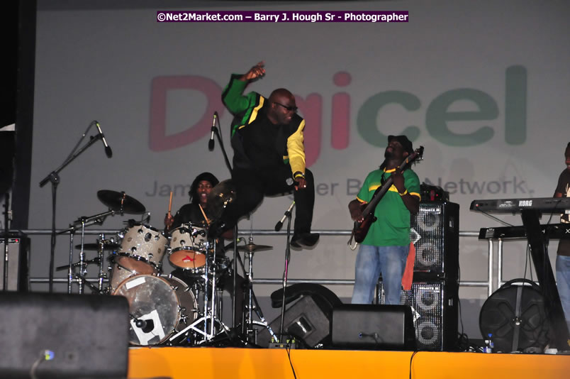 Jamaica's Athletes Celebration - Western Olympics Sports Gala & Trelawny Homecoming - Wednesday, October 8, 2008 - Photographs by Net2Market.com - Barry J. Hough Sr. Photojournalist/Photograper - Photographs taken with a Nikon D300 - Negril Travel Guide, Negril Jamaica WI - http://www.negriltravelguide.com - info@negriltravelguide.com...!